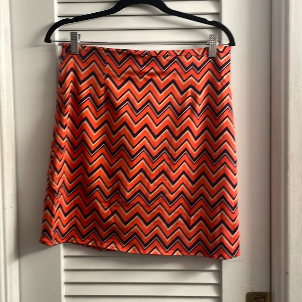 Annabella Geometric Patterned MOD Miniskirt Size S. See pic for tiny flaw